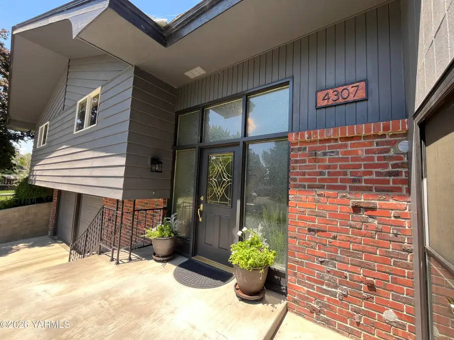 4307 Marylin Dr, Yakima, WA 98908 - #2