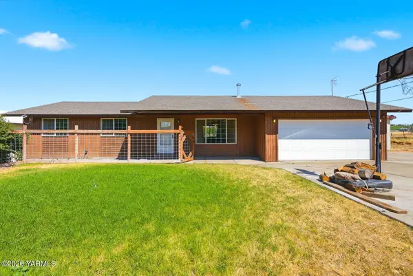 3415 N Wenas Rd, Selah, WA 98942