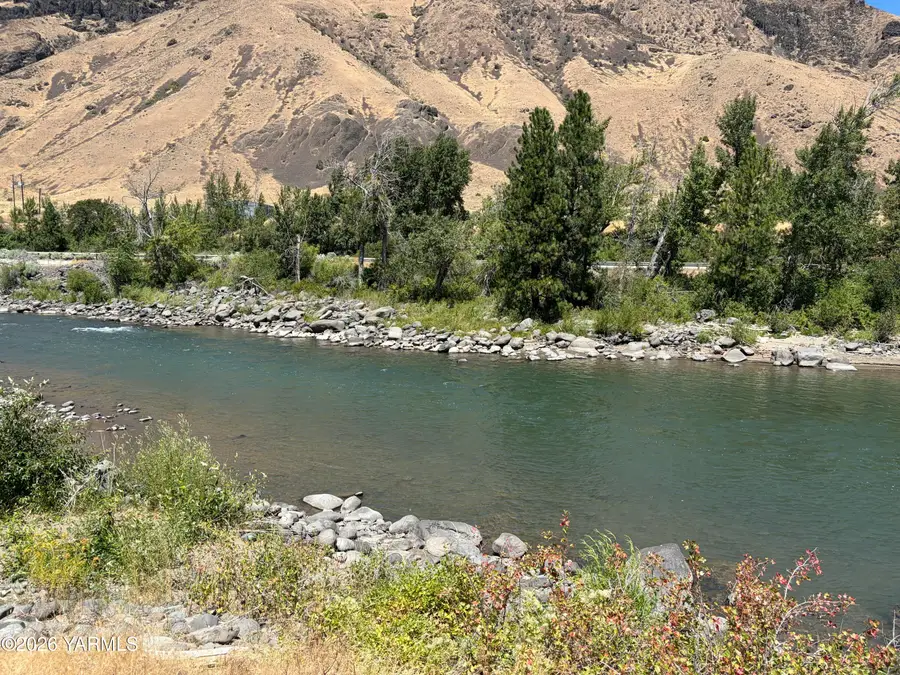 kna Lake Naches Dr #103-104, Naches, WA 98937 - #3