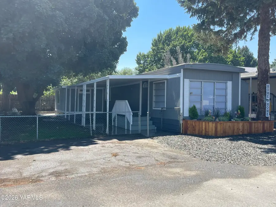 4304 Ahtanum Rd #21, Yakima, WA 98903 - #3