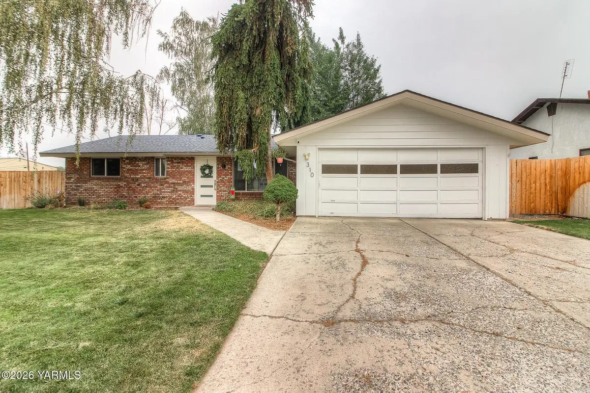 310 S 50th Ave, Yakima, WA 98908 - #1
