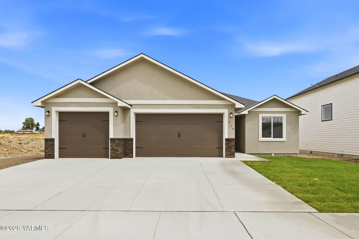 219 Packer St, Prosser, WA 99350 - #1