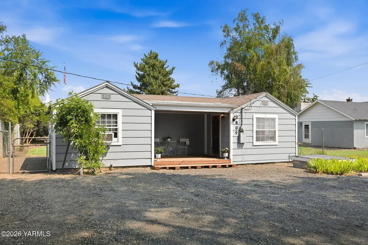 2809 S Wiley Rd, Yakima, WA 98903 - #1