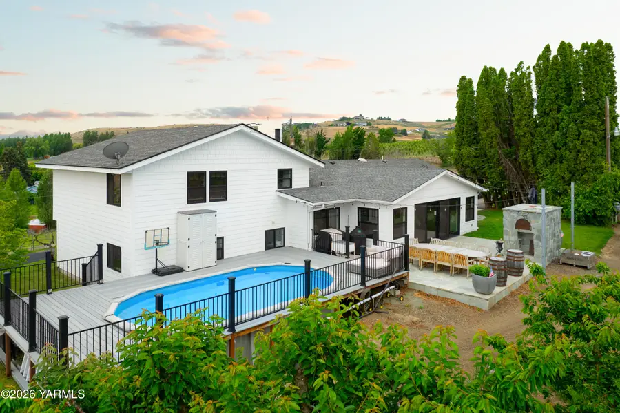 367 Baker Rd, Selah, WA 98942 - #3