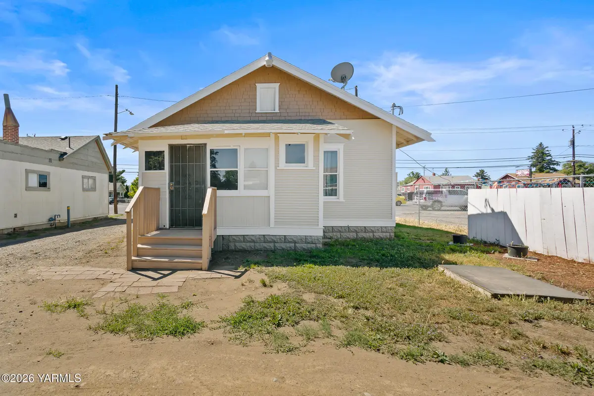 1021 Fruitvale Blvd, Yakima, WA 98902 - #1