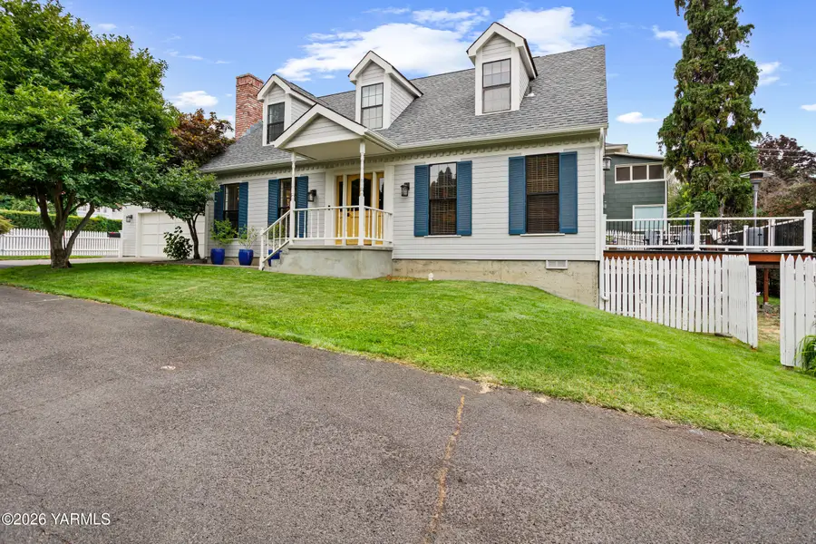 1909 W Yakima Ave, Yakima, WA 98902 - #2