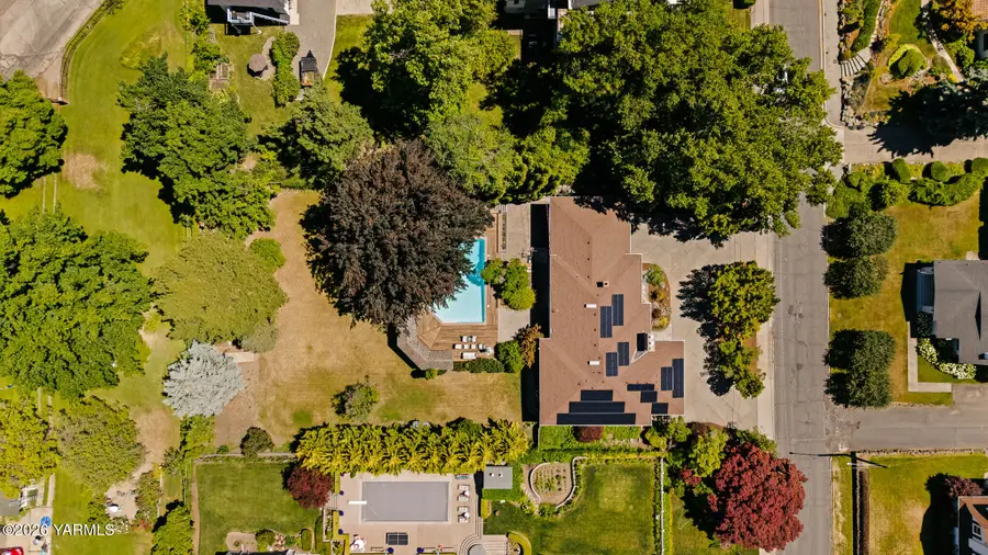 1817 W Yakima Ave, Yakima, WA 98902 - #2