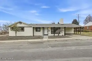 2902 Bonnie Doon Ave, Yakima, WA 98902 - Image #1