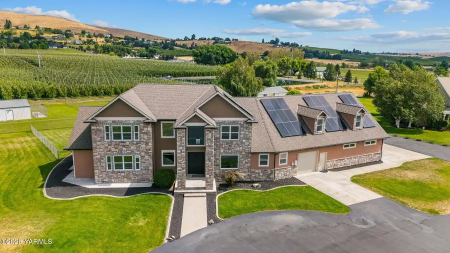 15107 Tieton Dr, Yakima, WA 98908 - #2
