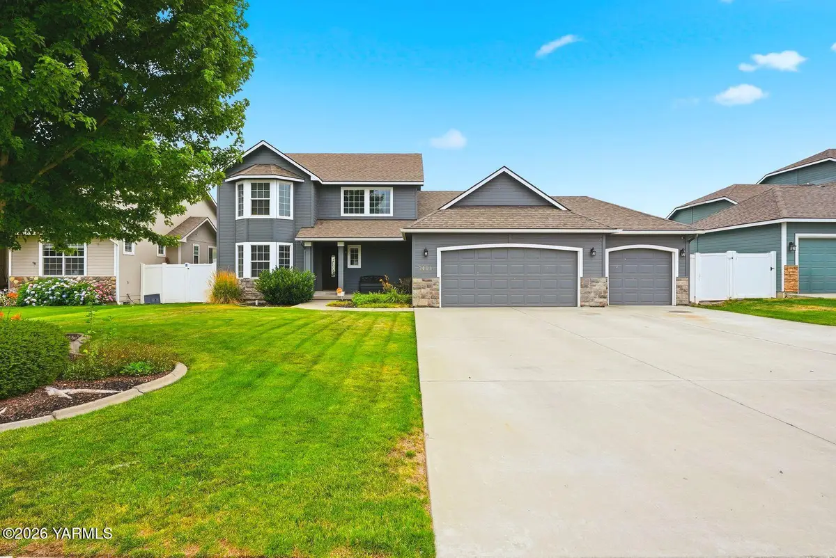 7404 W Washington Ave, Yakima, WA 98903 - #1