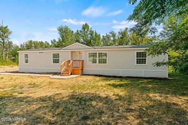 3351 S Naches Rd, Naches, WA 98937