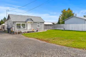 2301 N Wenas Rd, Selah, WA 98942