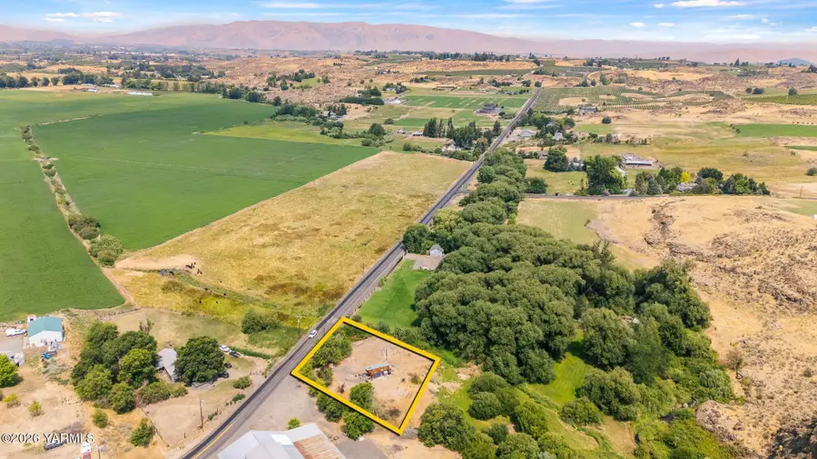 553 Weikel Rd, Yakima, WA 98908 - #2