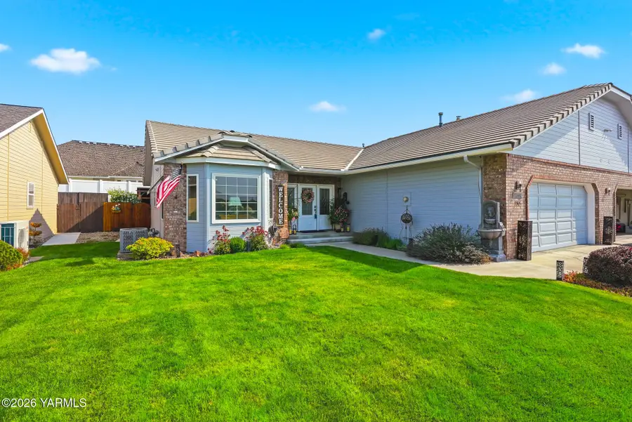 7315 Summitview Ave, Yakima, WA 98908 - #2