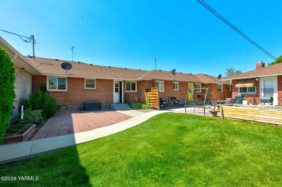 313 N 42nd Ave, Yakima, WA 98908 - #2