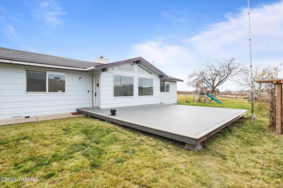 460 Sun Acres Rd, Zillah, WA 98953 - #2