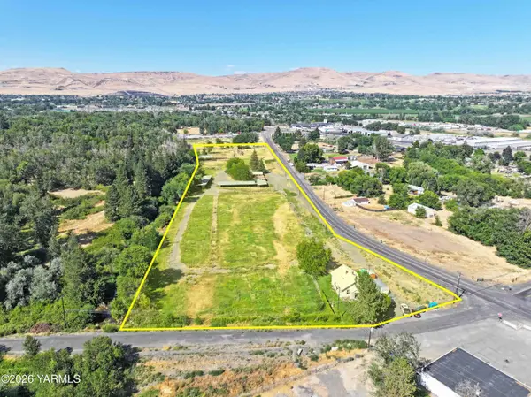 1212 S Keys Rd, Yakima, WA 98901