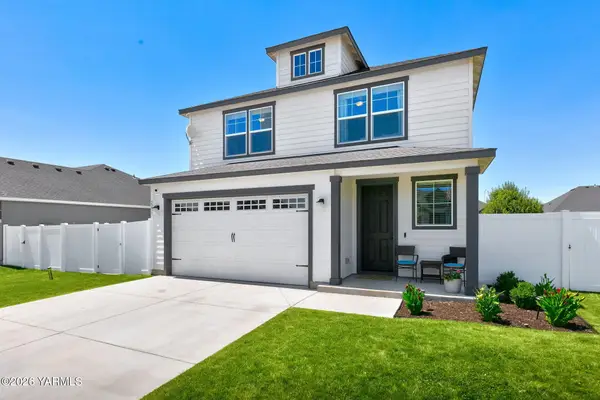 2237 Porter Lp, Yakima, WA 98901