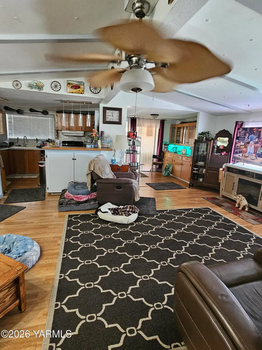 380 Meadowlark, Moxee, WA 98936 - #3