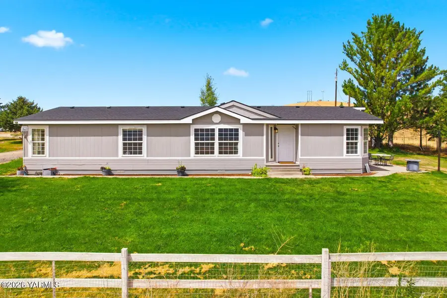 1850 Buffalo Rd, Selah, WA 98942 - #2