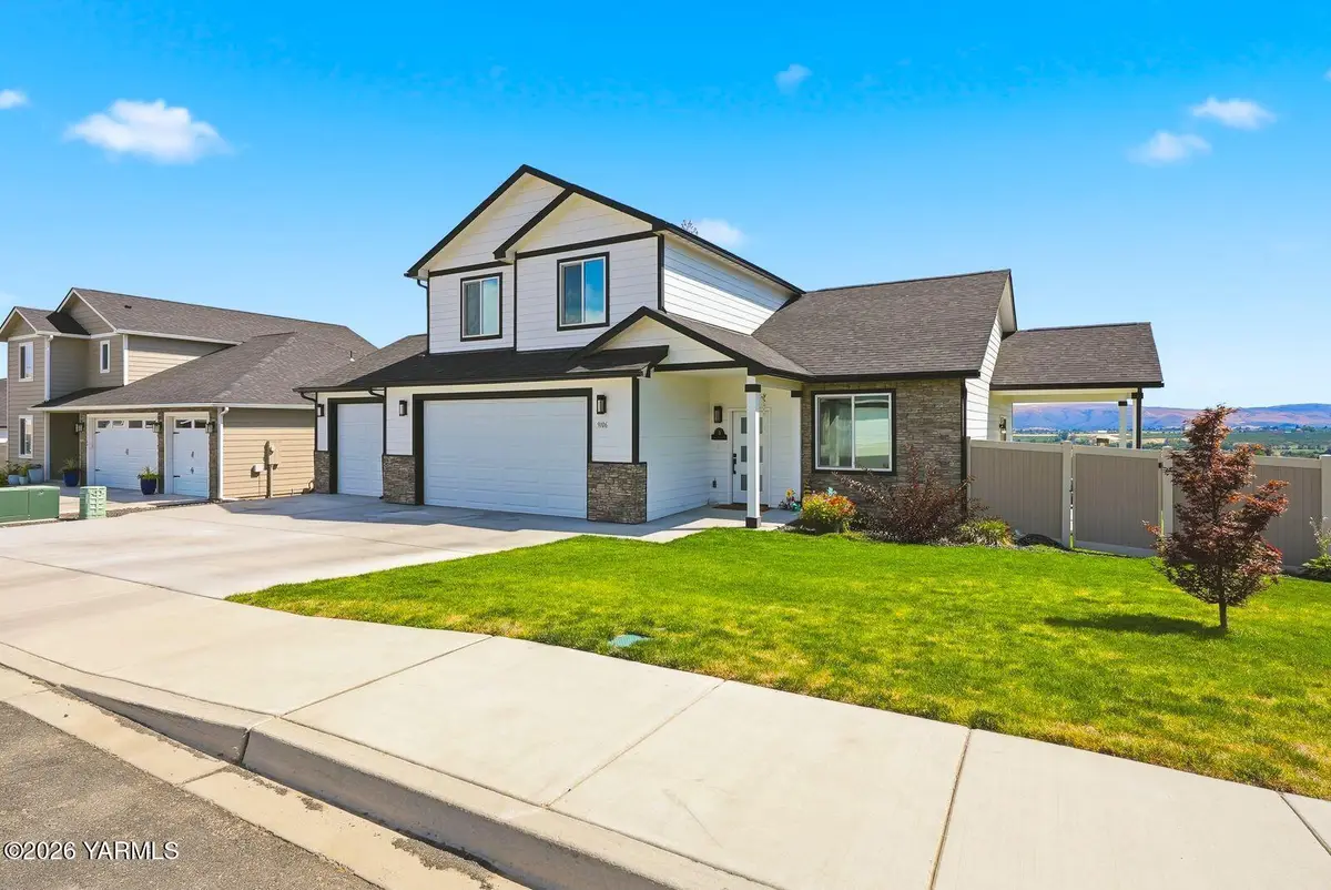9106 Hawthorn Dr, Yakima, WA 98908 - #1