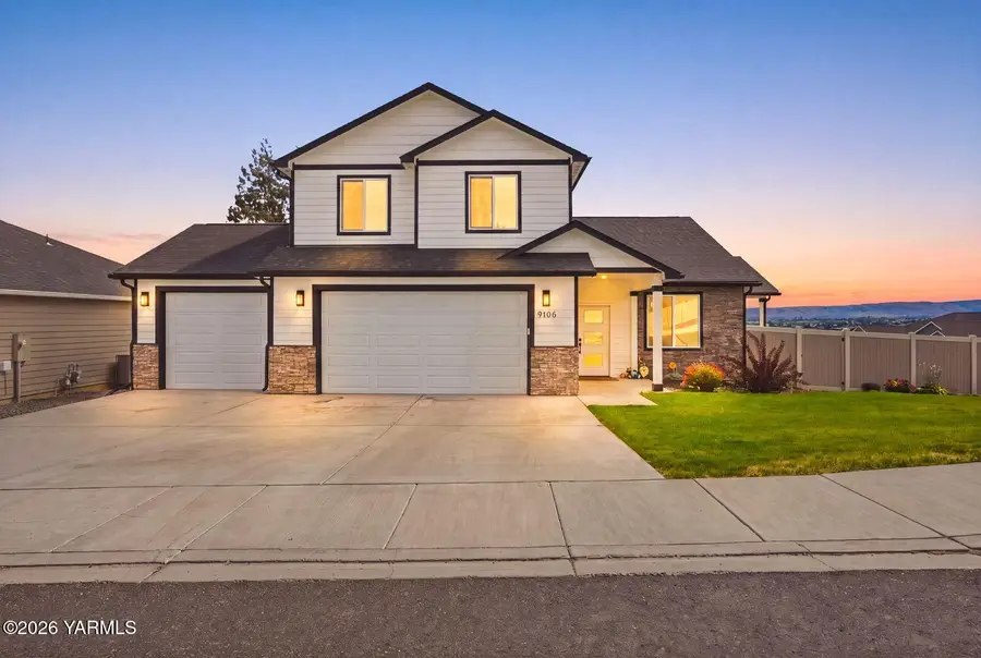 9106 Hawthorn Dr, Yakima, WA 98908 - #2