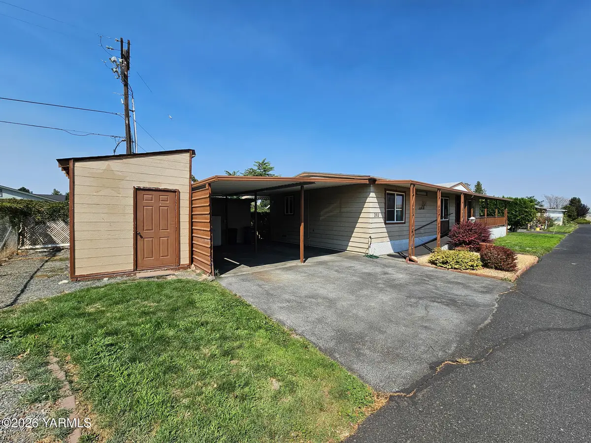 55 W Washington Ave #202, Yakima, WA 98903 - #1