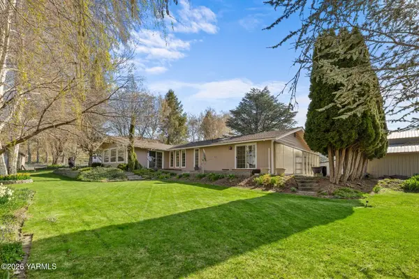 1260 Burbank Creek Rd, Yakima, WA 98901
