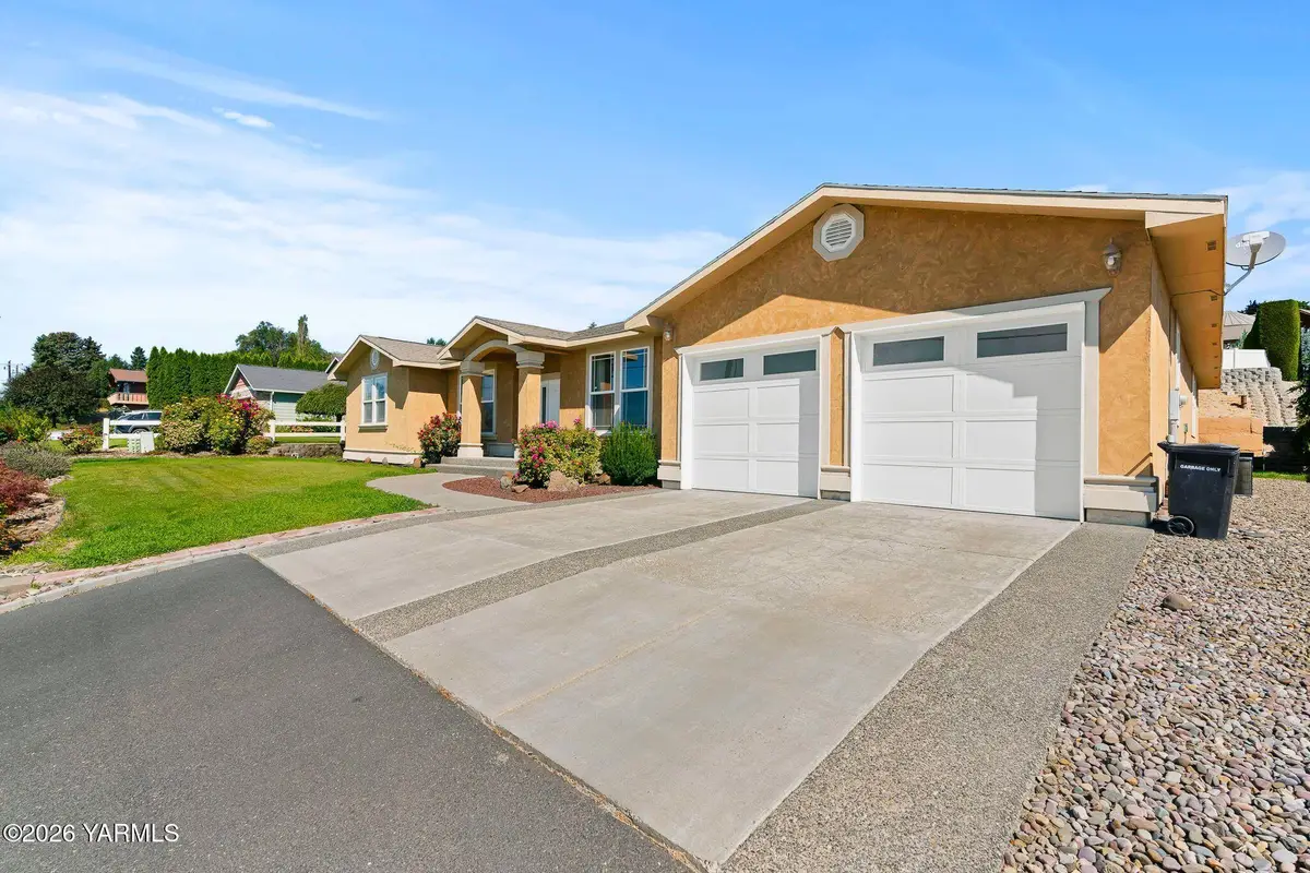 5811 Englewood Ave, Yakima, WA 98908 - #1