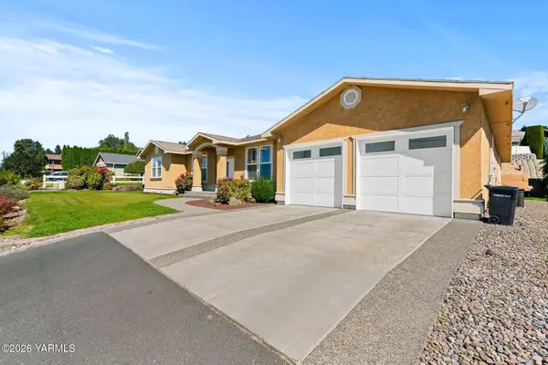 5811 Englewood Ave, Yakima, WA 98908