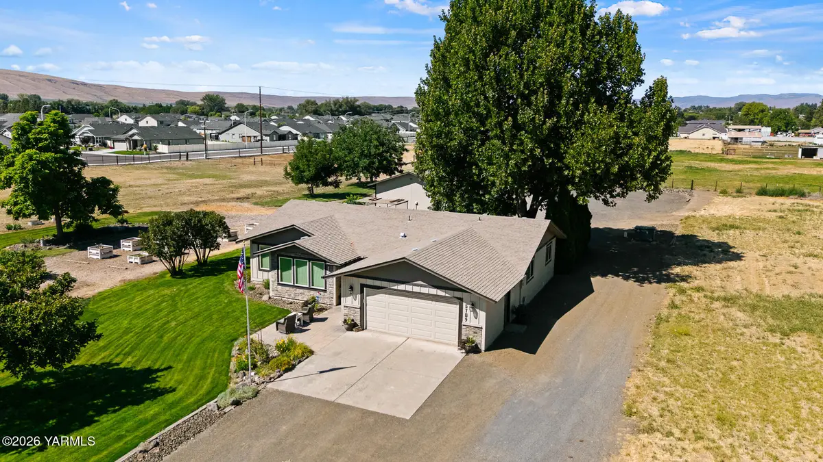 5709 Walla Walla St, Yakima, WA 98903 - #1