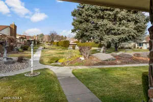 215 N 56th Ave #34, Yakima, WA 98908 - Image #3