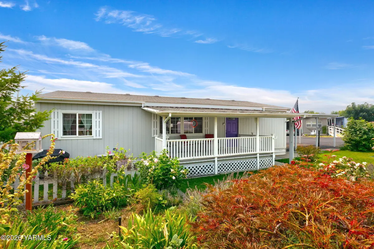 8301 Tieton Dr #110, Yakima, WA 98908 - #1