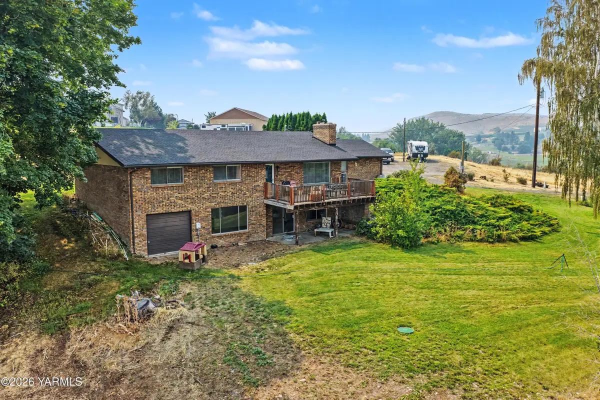 270 Westridge Rd, Selah, WA 98942 - #1