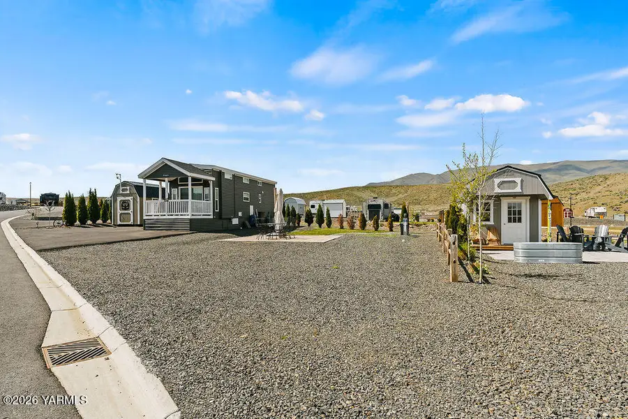 1769 Naches Wenas Rd #9, Selah, WA 98942 - #2