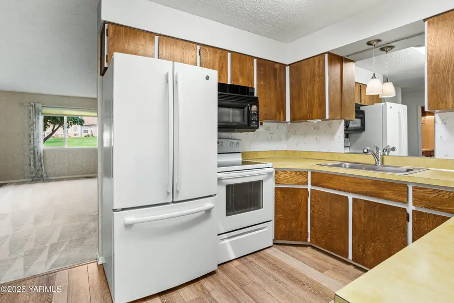 5701 W Chestnut, Yakima, WA 98908 - #3