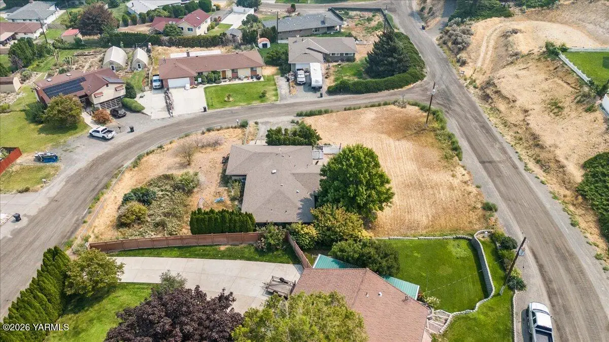 3410 Hillside Pl, Yakima, WA 98903 - #1