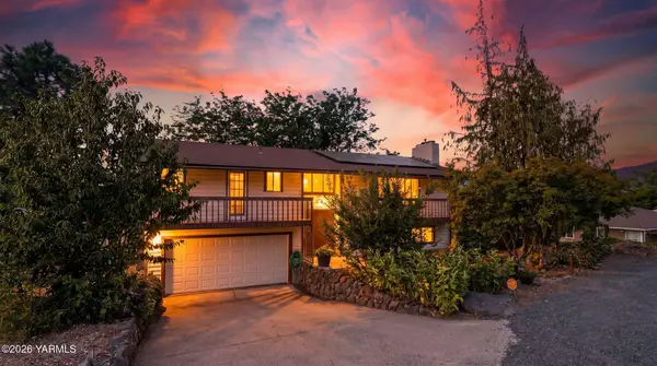 914 Pecks Canyon Rd, Yakima, WA 98908