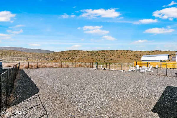 1769 Naches Wenas Rd #112, Selah, WA 98942