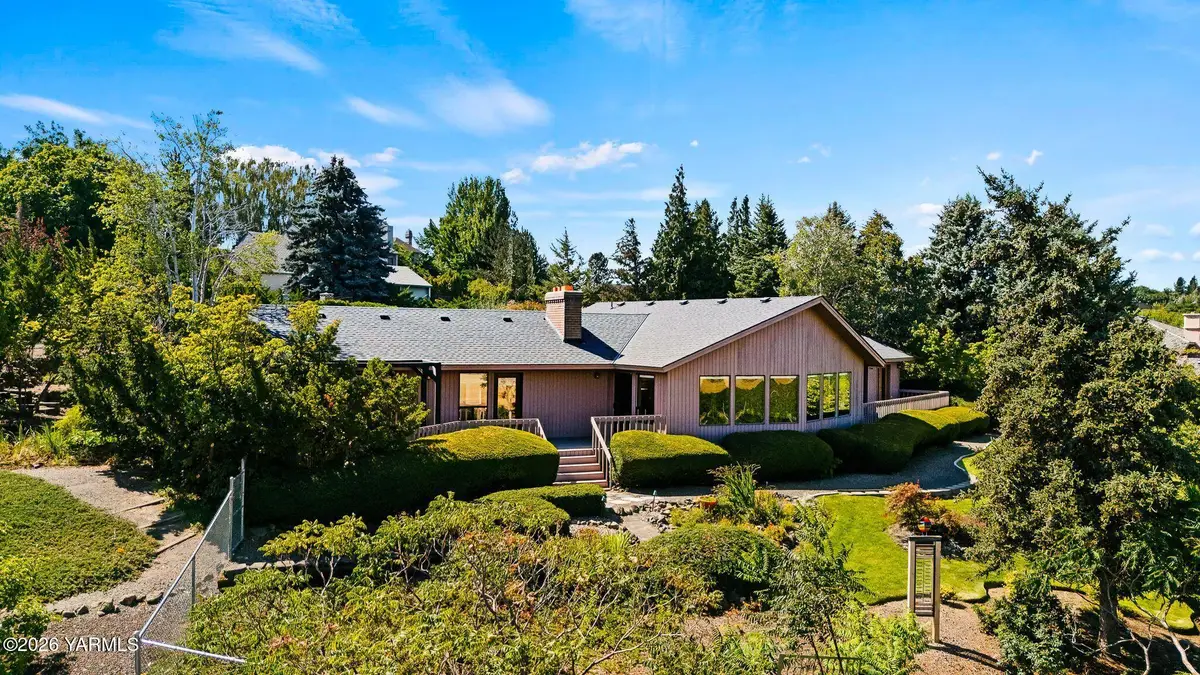 4701 Hilltop Ln, Yakima, WA 98908 - #1