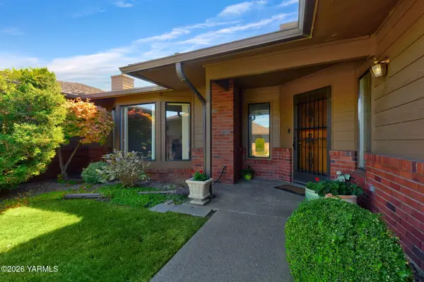 101 N 48th Ave #39B, Yakima, WA 98908
