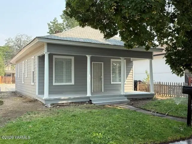 707 S 14th Ave, Yakima, WA 98902 - #1