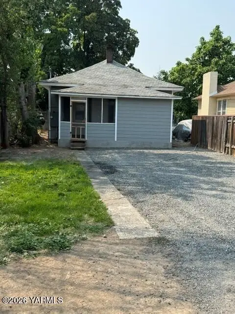 707 S 14th Ave, Yakima, WA 98902 - #2