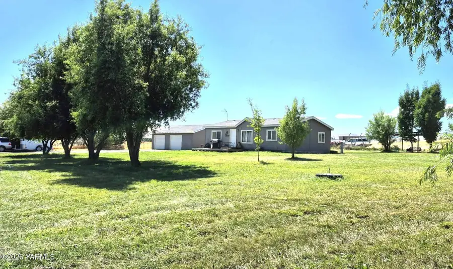 497 Burnham Rd, Yakima, WA 98908 - #3