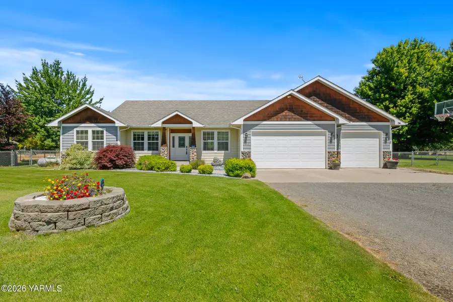 245 El Rio Dr, Yakima, WA 98908 - #2