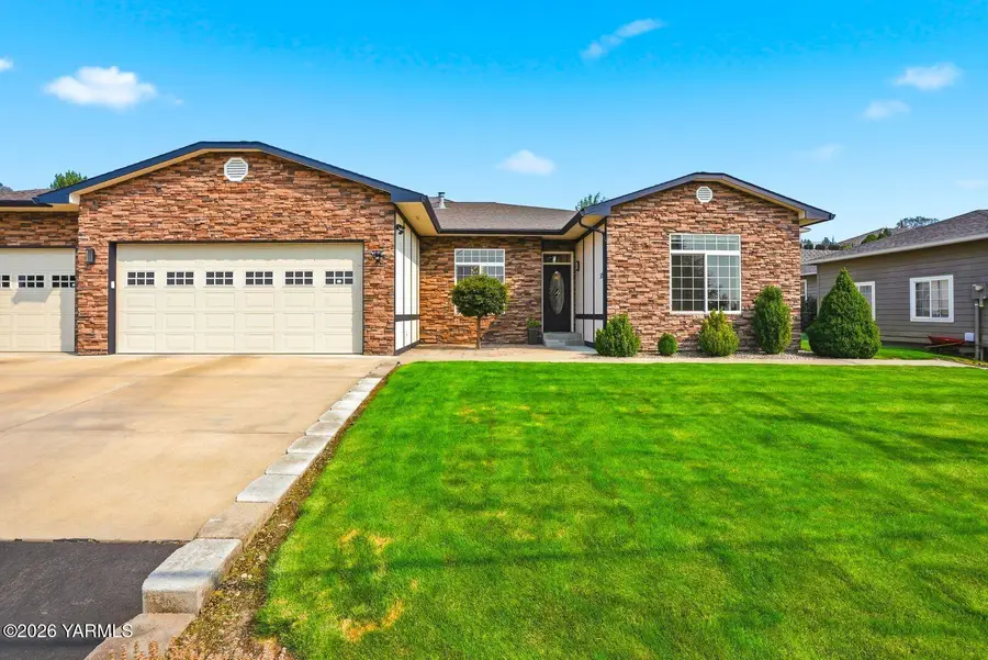 5807 Englewood Ave, Yakima, WA 98908 - #3