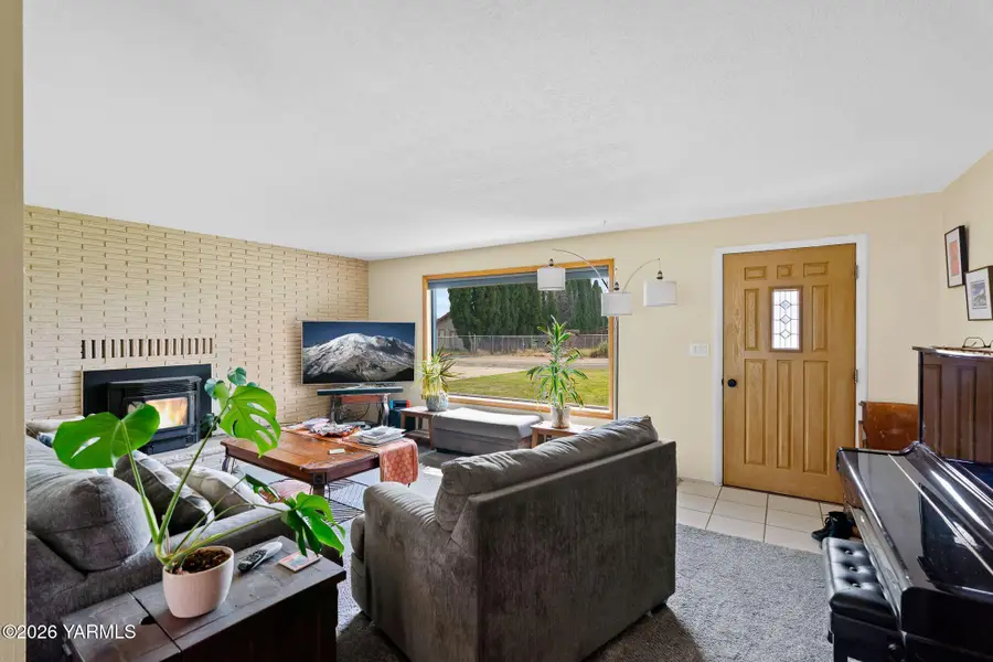 1709 Beaudry Rd, Yakima, WA 98901 - #3