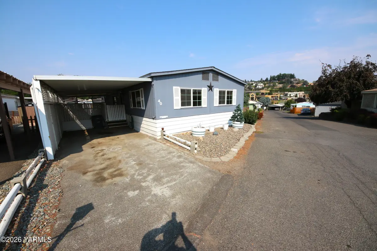 802 N 40th Ave #40, Yakima, WA 98908 - #1