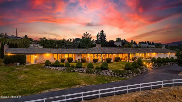 611 N 80th Ave, Yakima, WA 98908