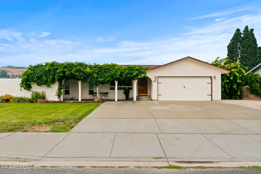 8907 W Yakima Ave, Yakima, WA 98908 - #2